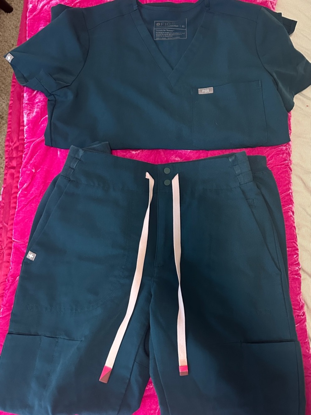 FIGS caribbean blue scrub set